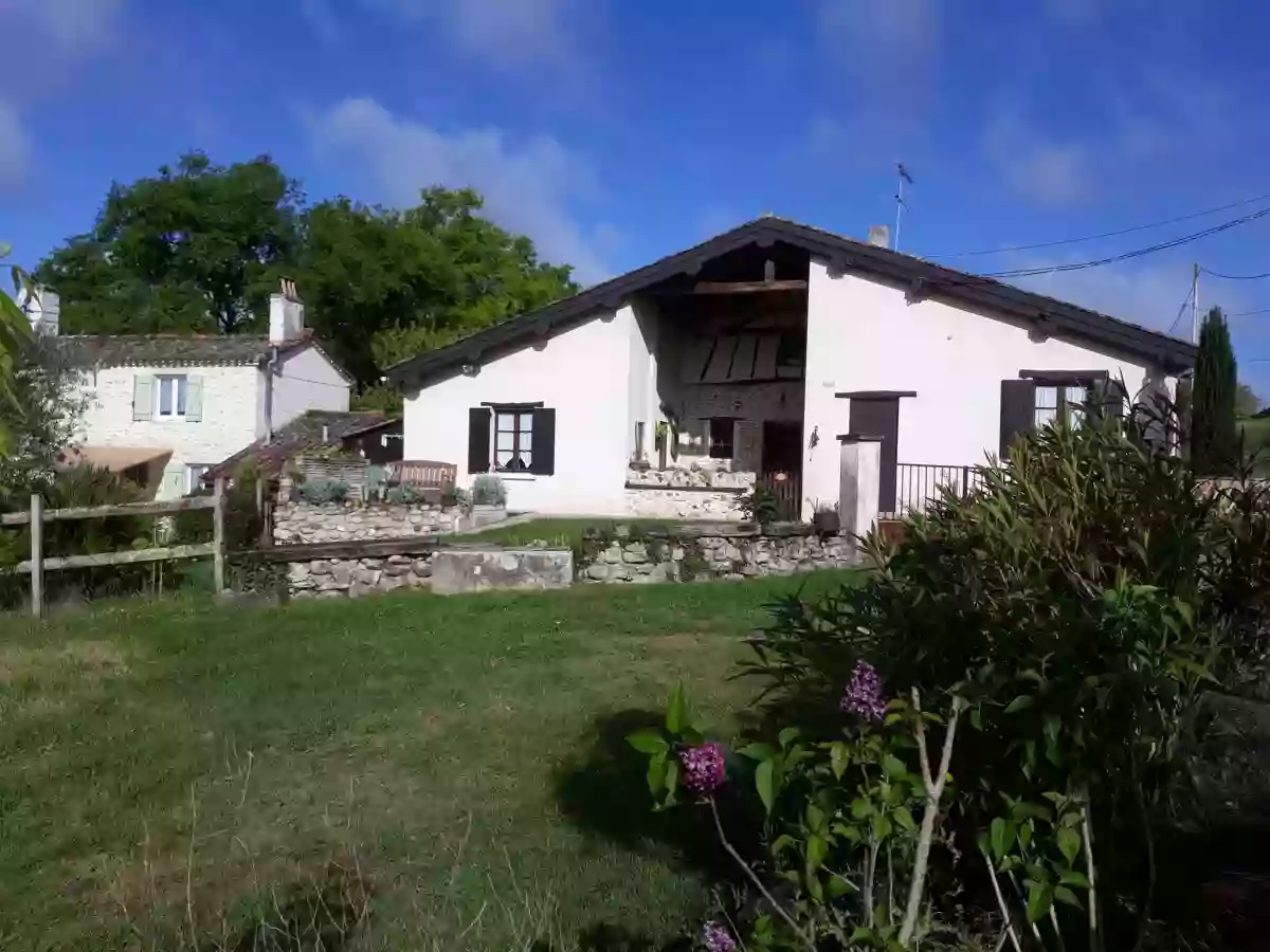 Gîte, roulottes et maison d'hôtes Les Gravets