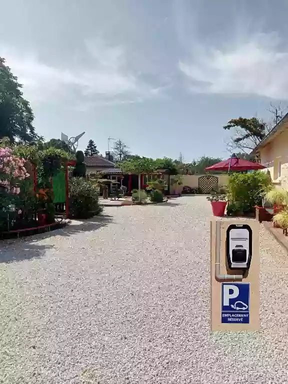 Le Relais pour VE avec borne de recharge