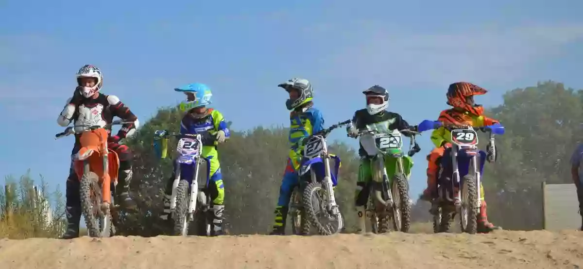 MX School 17