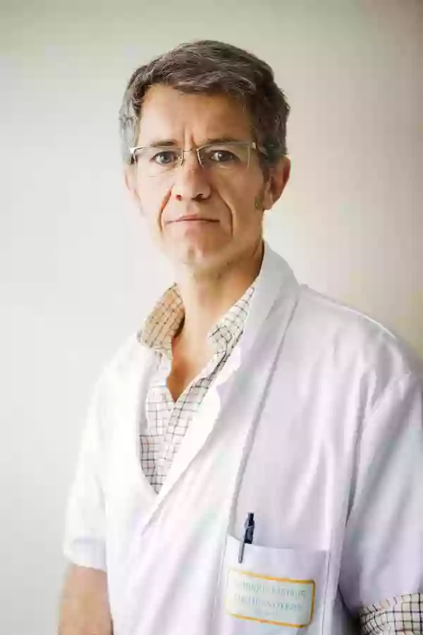 Docteur Vincent Desnoyers, Chirurgien Orthopédiste et Traumatologue à Bergerac