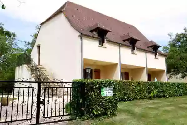 Chambre au bord de l'eau - La Ferme du Port d'Enveaux