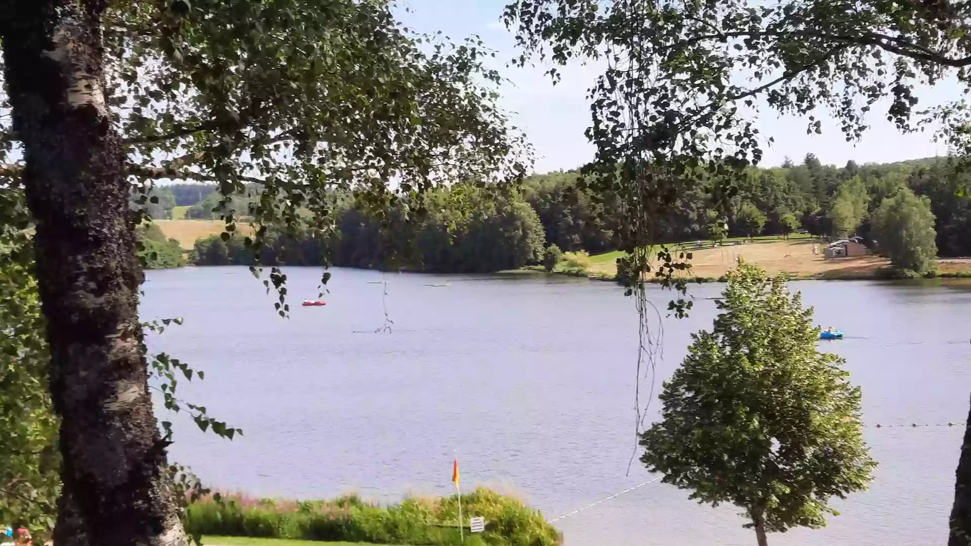 Camping du Relais du Lac en Aveyron (camping de st Gervais en Aveyron) Aubrac/Laguiole