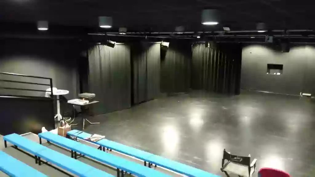 Cours de théâtre Nantes l’Etre Acteur