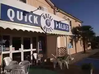 Hotel Quick Palace