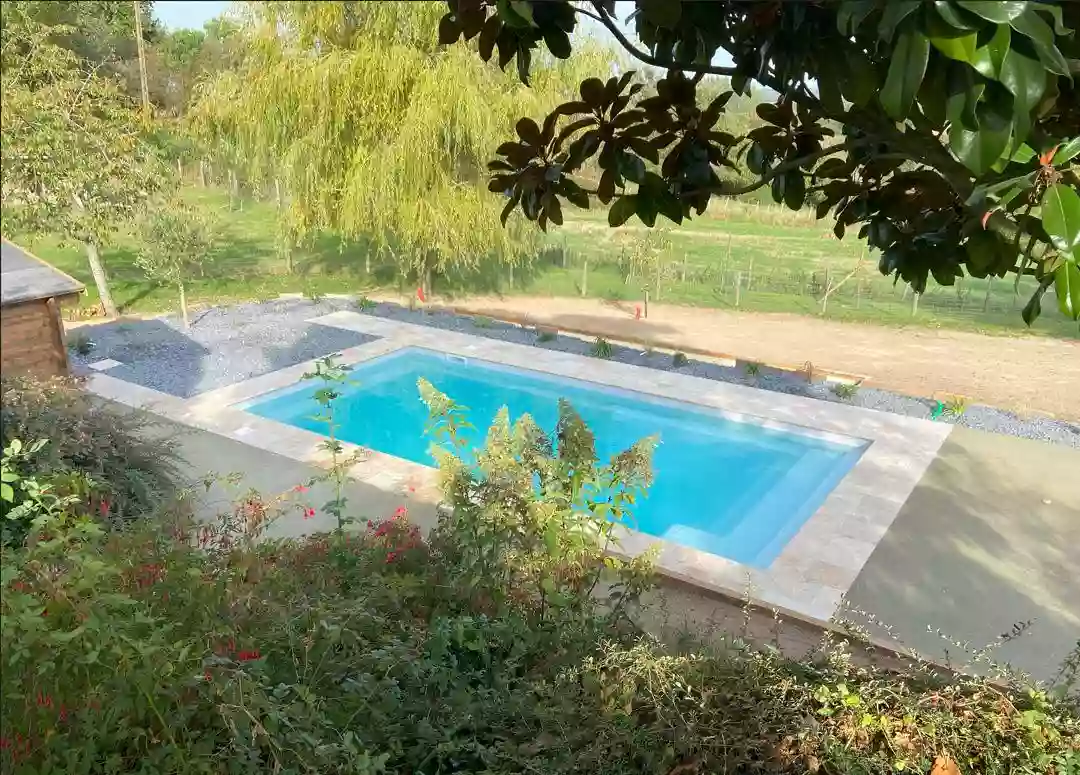 Gîte Le Puy Simbert (gîte de groupe avec piscine en Vendée, proche Puy du Fou)