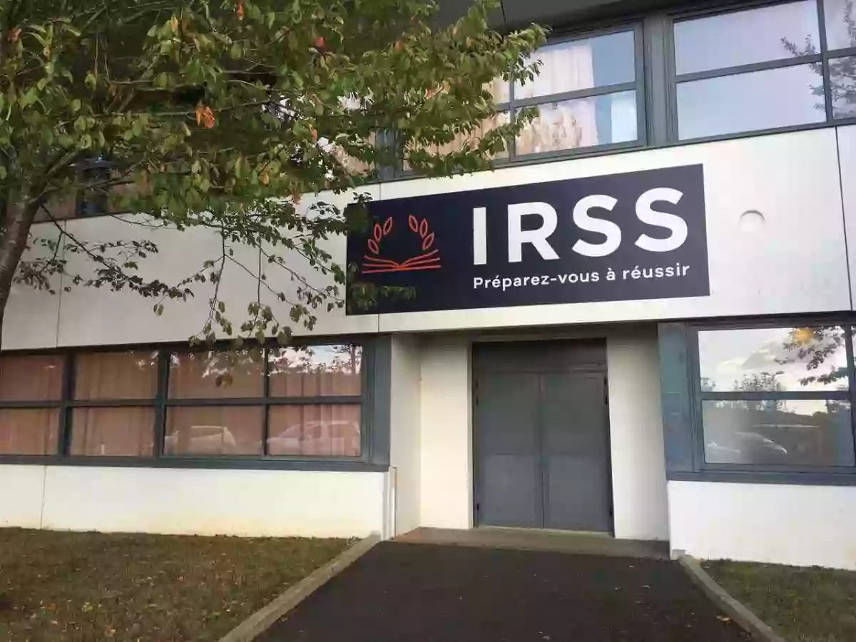 IRSS Cholet - Formations Sport (Passerelle/Prépa Sports et BPJEPS), Santé, Social et Petite Enfance