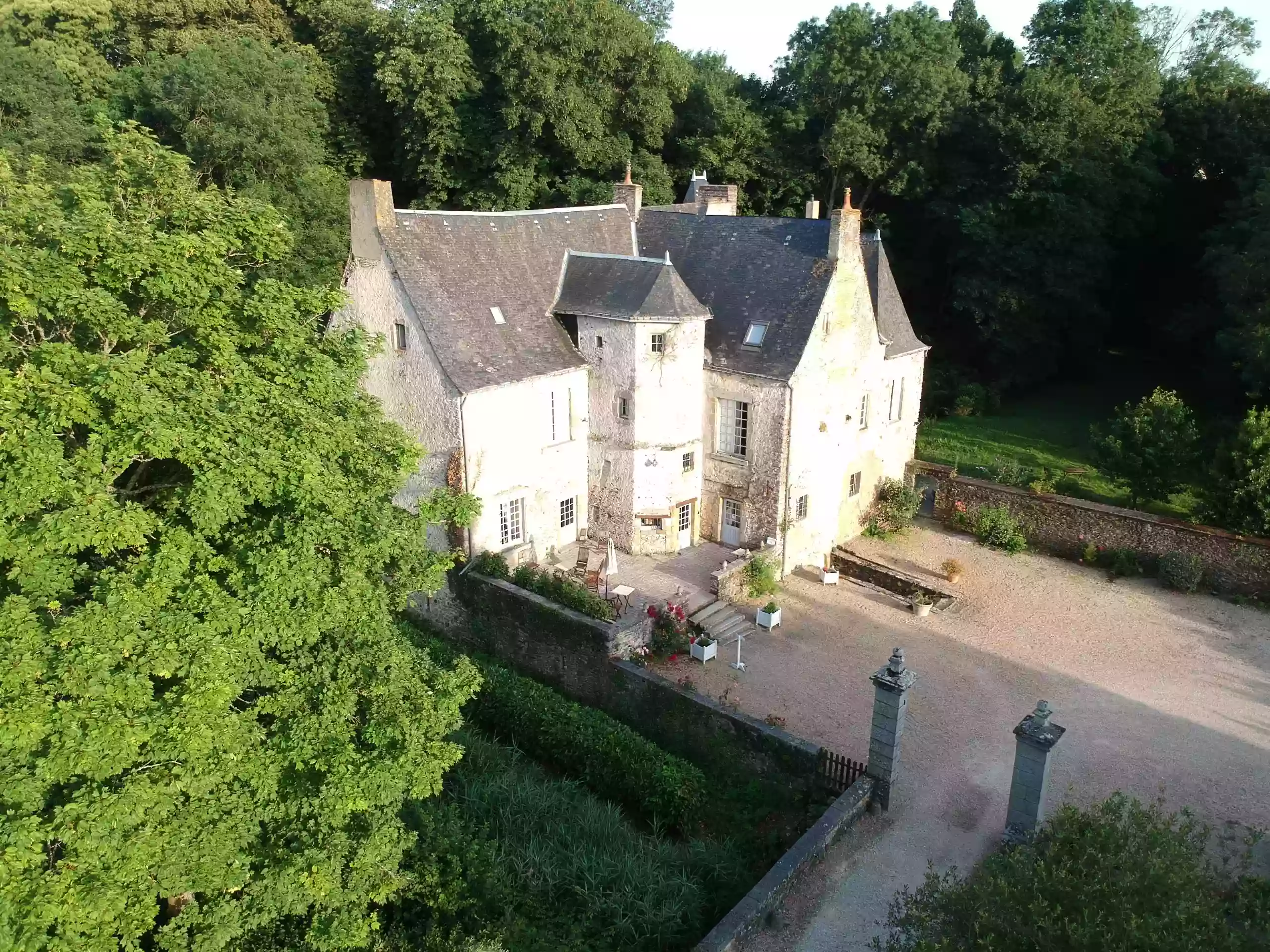 chambre d'hôtes 53 "Manoir de Rouessé"