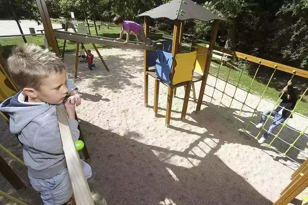 Aire de jeux de la forêt de Grasla