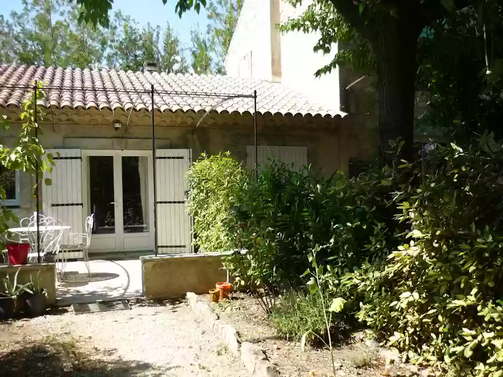 Le Romarin: location gîte avec piscine grande capacité - rando vélo - cottage (Vaucluse, Mont Ventoux)