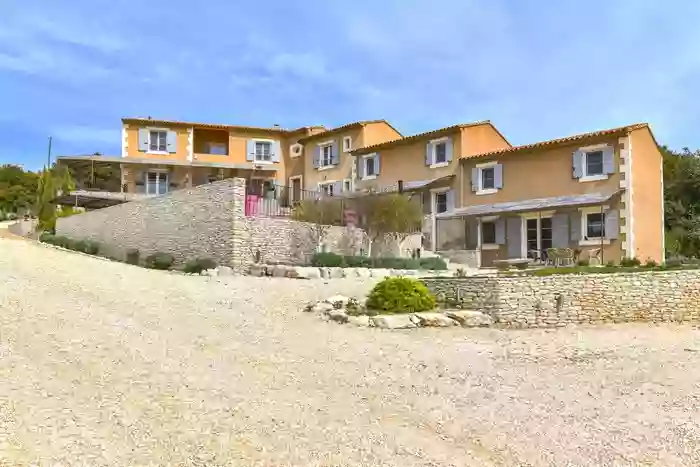 Les Grenadiers de Saint Sat - Chambre d'hôtes à Saint-Saturnin-lès-Apt, Luberon Vaucluse