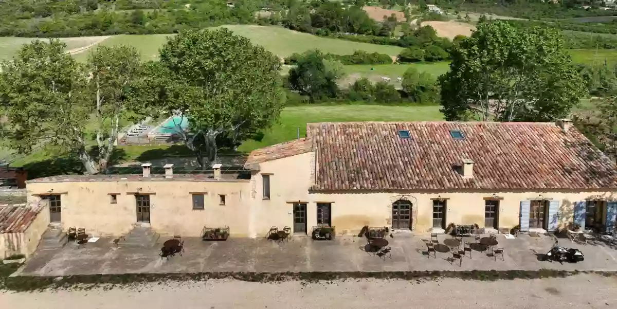 La fontaine: chambres et tables d'hôtes- organisation de mariages