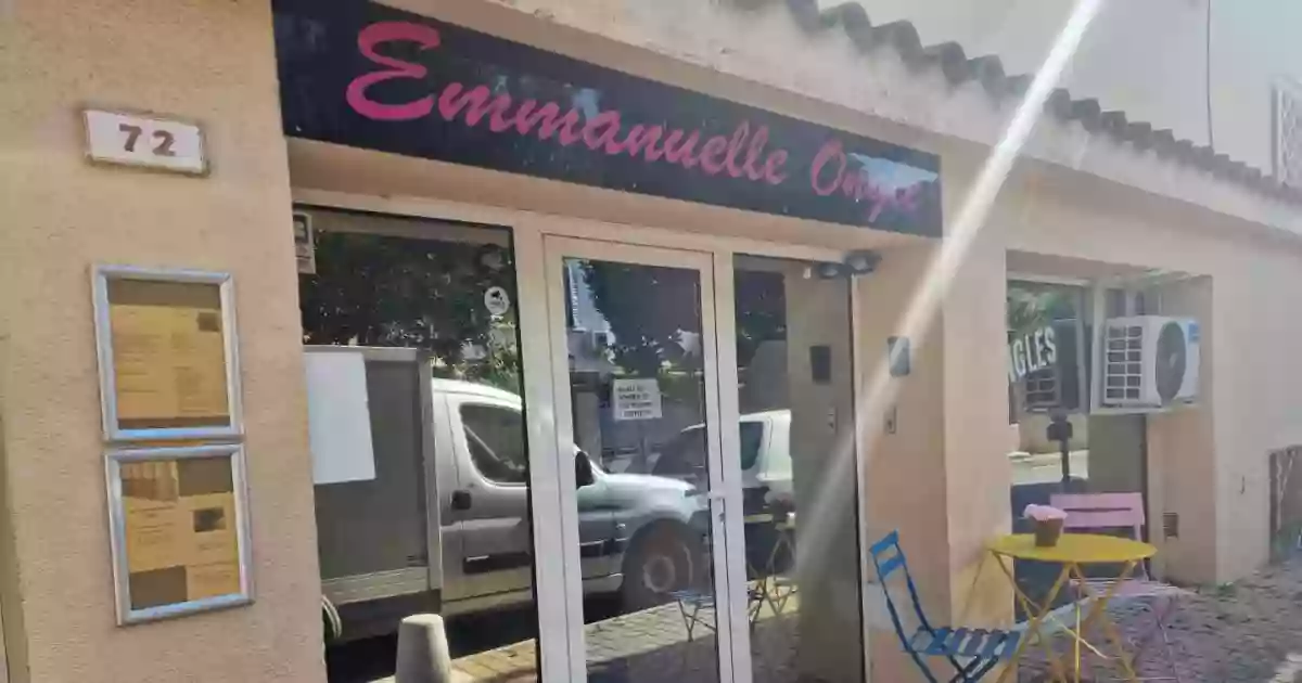 Emmanuelle Ongle - Coiffure