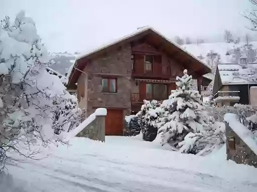 Chez Les Gens du Pays Location fonctionnelle idéale pour un couple - Vue sur le Prorel - Accueil chaleureux