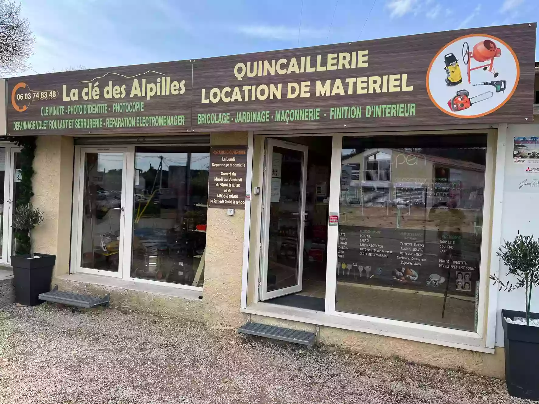 LA CLE DES ALPILLES