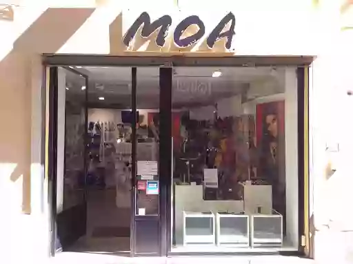 BOUTIQUE MOA