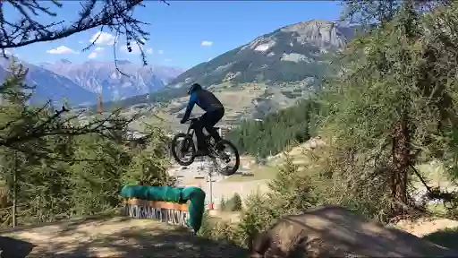 ÉCOLE VTT "BIG BIKE BIG RIDE"